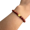 Braunes Armband mit funkelndem Goldfluss und goldfarbenem Hämatit-Blatt