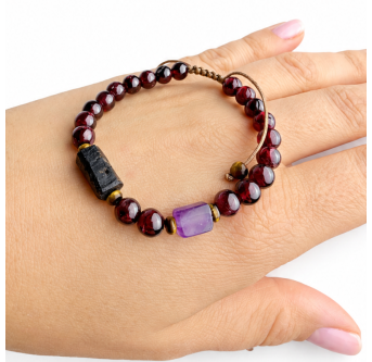 Granat-Armband mit schwarzem Turmalin, Amethyst und Tigerauge - Mutmacher für Damen