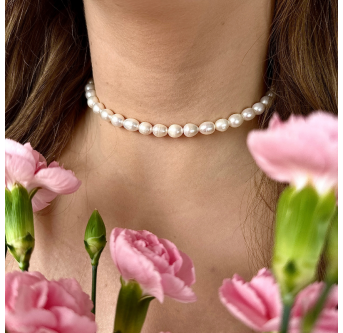 Elegante Perlenkette aus natürlichen Süßwasserperlen
