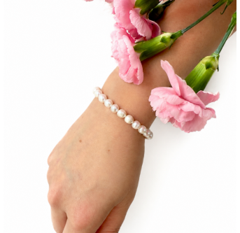 Klassisches Perlenarmband aus natürlichen Süßwasserperlen mit Silber-925-Verschluss, handgefertigt im KiFe Schmuck Atelier