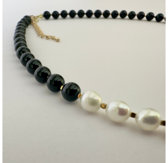 Onyx Halskette mit Süßwasserperlen | Handgefertigt | KiFe Schmuck Atelier